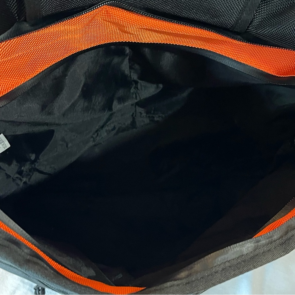 LEVI’S Rolltop Commuter Backpack - Picture 10 of 15